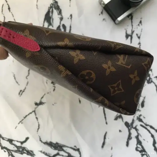 WIS Louis BEAUTY PALLAS Vuitton CASE 0416